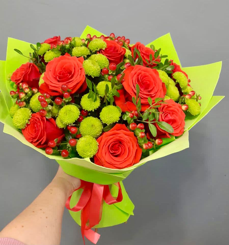 Букет цветов из: Хризантемы и Розы в Дылыме