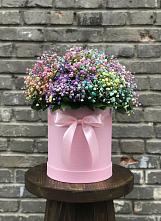 Цветочная композиция из Гипсофила и Розы в шляпной коробке в Дылыме
