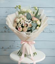 Букет цветов из:  Розы и Лизиантусы в Дылыме