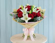 Букет цветов из:  Лилии и Розы в Дылыме