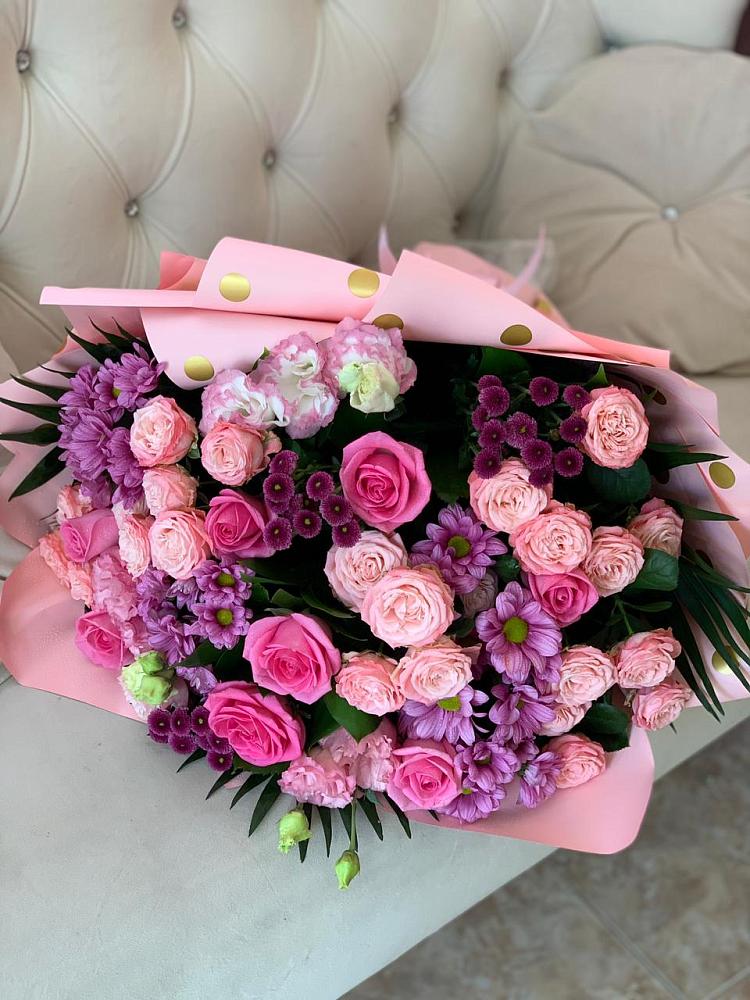 Букет цветов из: Хризантемы, Розы и Лизиантусы в Дылыме