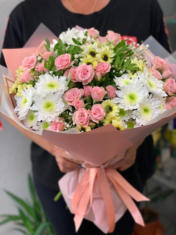 Букет цветов из: Розы и Хризантемы в Дылыме