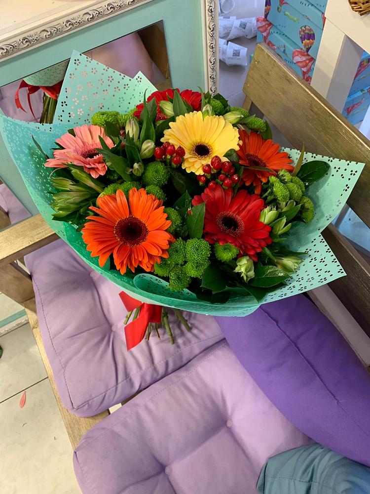 Букет цветов из: Герберы, Хризантемы и Альстромерии в Дылыме