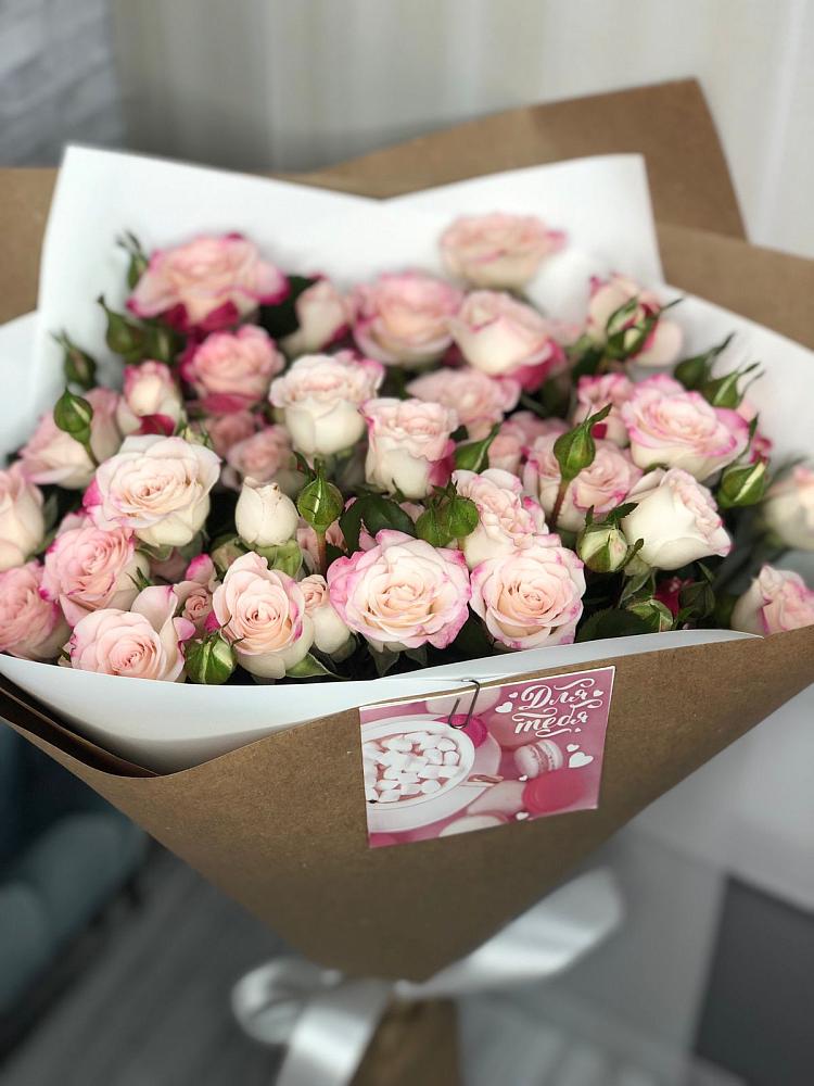 Букет цветов из: Розы в Дылыме