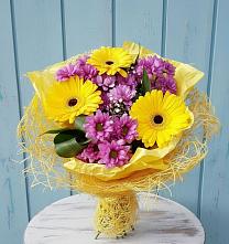 Букет цветов из:  Хризантемы и Герберы в Дылыме