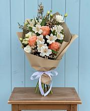 Букет цветов из:  Альстромерии, Лизиантусы, Розы и Хризантемы #REPLACE_PRED# Дылыме