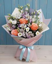 Букет цветов из:  Лизиантусы, Розы, Альстромерии и Гипсофила в Дылыме