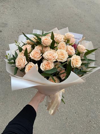 Букет Кремовые розы Латте в Дылыме