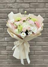 Букет цветов из:  Гвоздики, Розы, Лизиантусы и Хризантемы #REPLACE_PRED# Дылыме