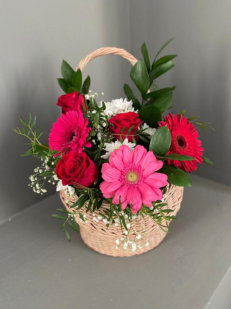 Цветочная композиция из Розы, Хризантемы и Герберы в корзине в Дылыме