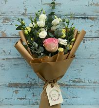 Букет цветов из:  Розы и Лизиантусы в Дылыме