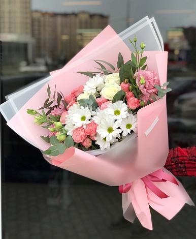 Букет цветов из: Розы, Лизиантусы и Хризантемы в Дылыме